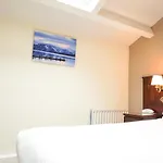 Manor House Hotel,